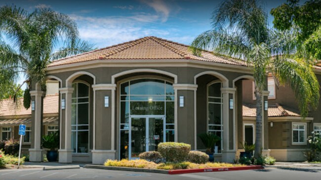 Building Photo - 6810 Di Lusso Dr