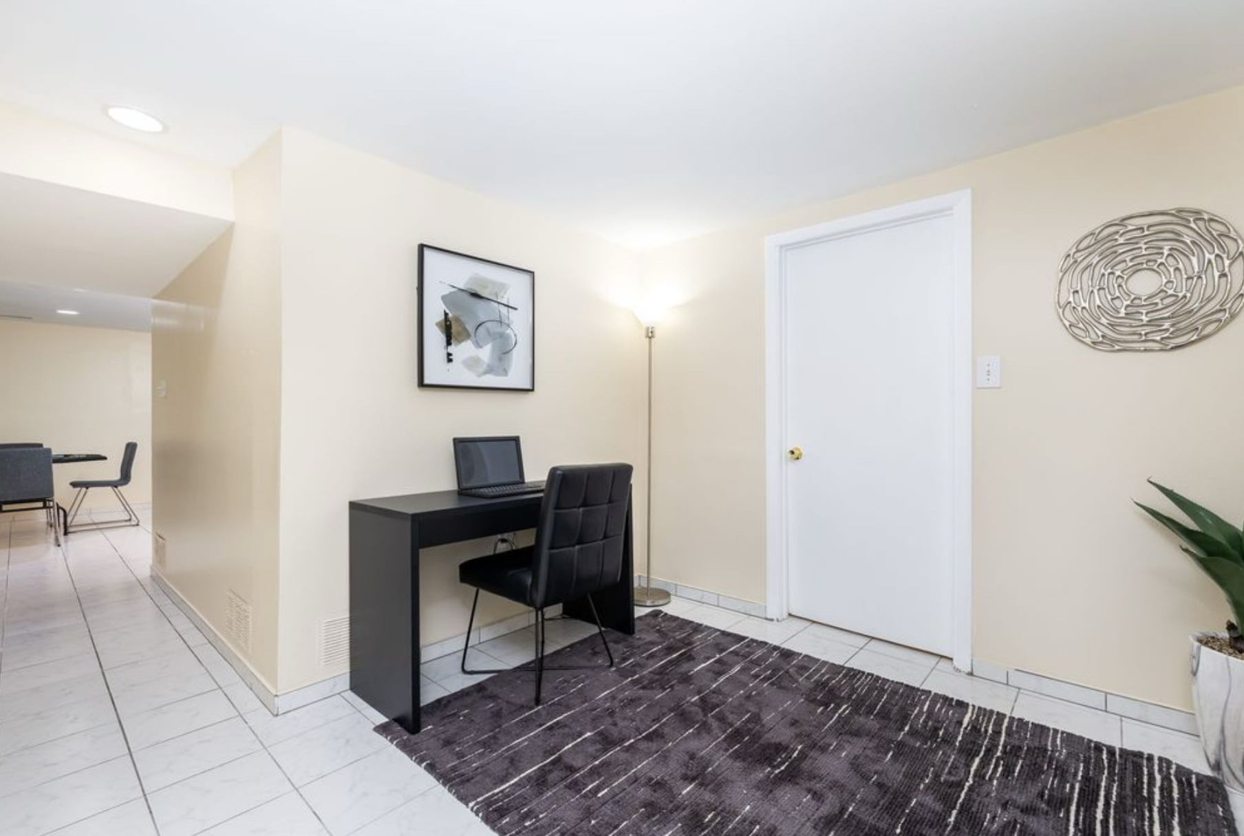 Building Photo - 47 Conestoga Way