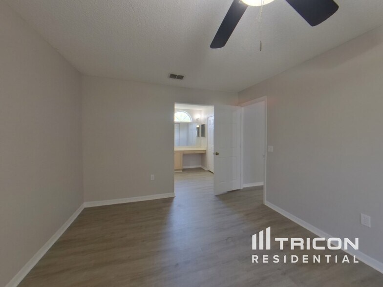 Building Photo - 3222 Crestwood Forest Dr