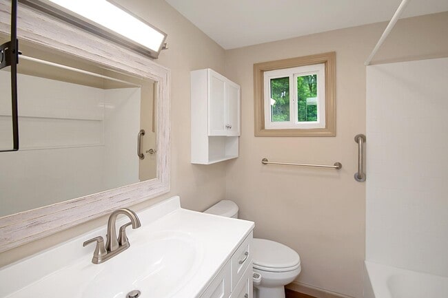 Building Photo - 169 Wilmar Ave