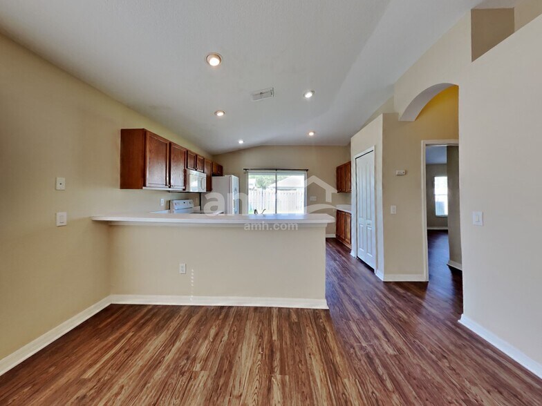 Building Photo - 25941 Terrawood Loop