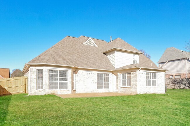 Building Photo - 7317 Pinnacle Farms Dr