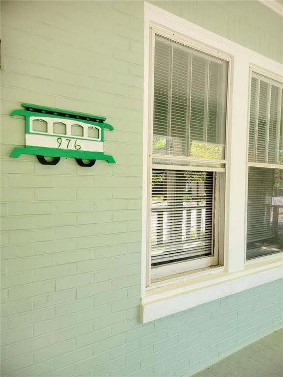 Building Photo - 976 Delaware Ave SE