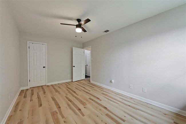 Building Photo - 5616 Emerald Forest Dr