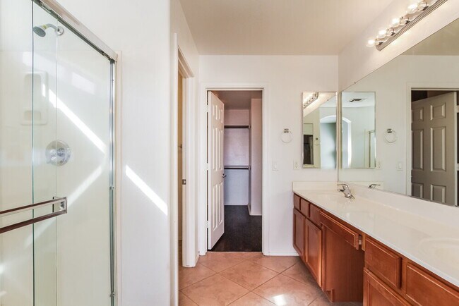 Building Photo - 9021 W Whyman Ave