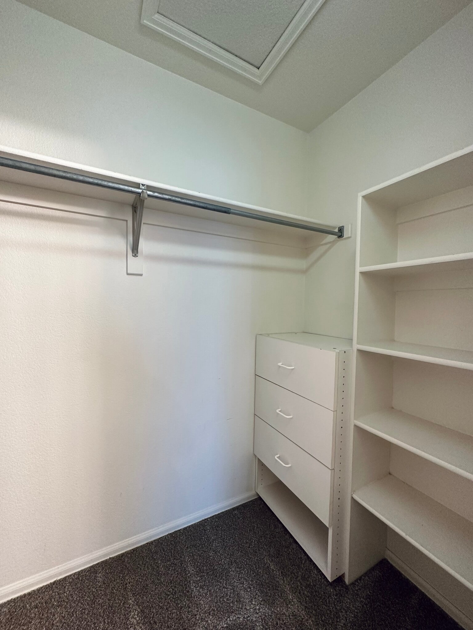 Building Photo - 2085 E 103rd Ave