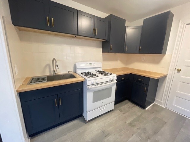 Building Photo - 257 S 2nd Ave