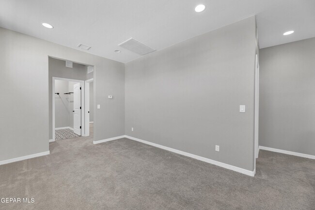Building Photo - 4529 Mark Avizo St