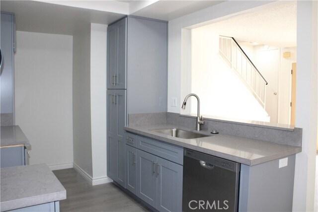 Building Photo - 260 E Beverly Blvd