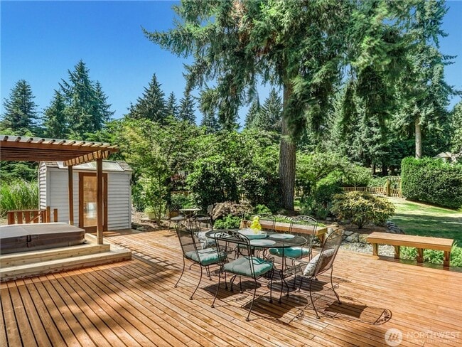 Building Photo - 3bd/2.5ba Woodinville House