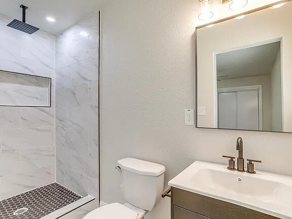 Building Photo - 7825 Standley St