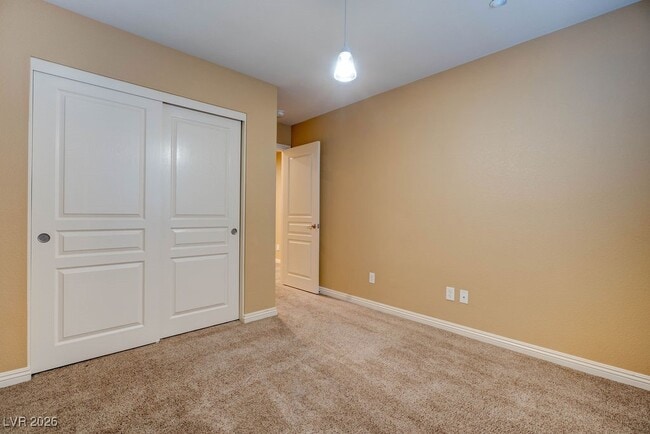 Building Photo - 2074 Waterlily View St