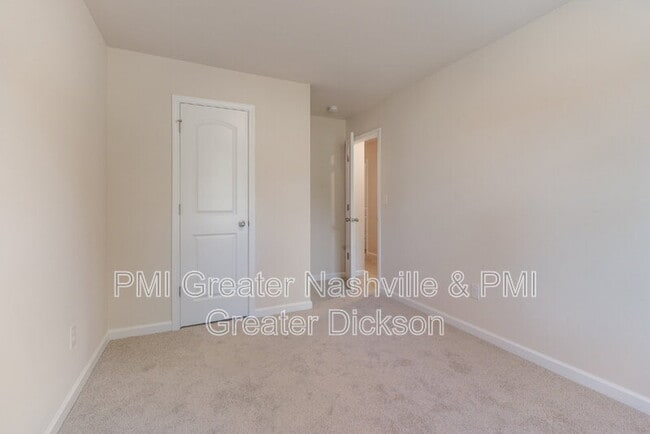Building Photo - 305 Masters Way