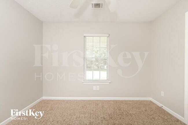 Building Photo - 35 Spring Valley Crossing