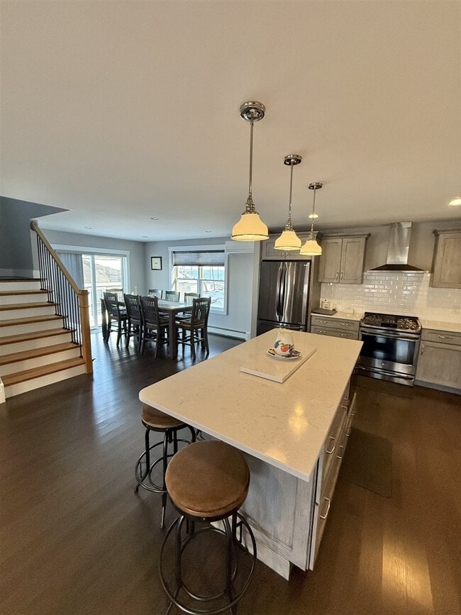 Building Photo - 6 Jeremy Dr