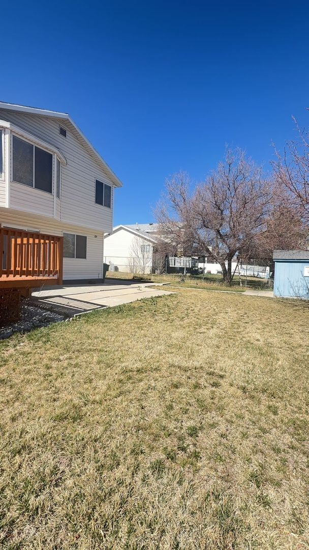 Building Photo - WEST JORDAN 5 BED, 4 BATH HOME