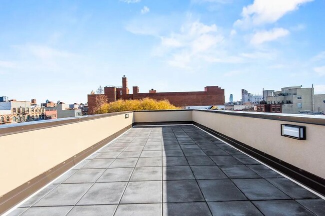Building Photo - 2 bedroom in NEW YORK NY 10009