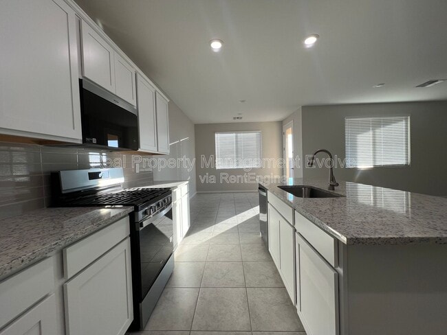 Building Photo - 3435 S 177th Dr