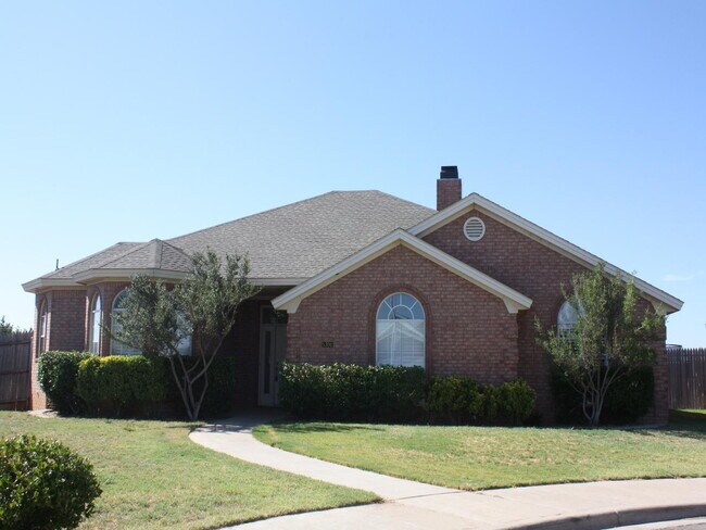 Primary Photo - Spacious Home Located Within The Vicinity Of Nearby Park, Restaurants, Shopping Mall & S. Loop 289!