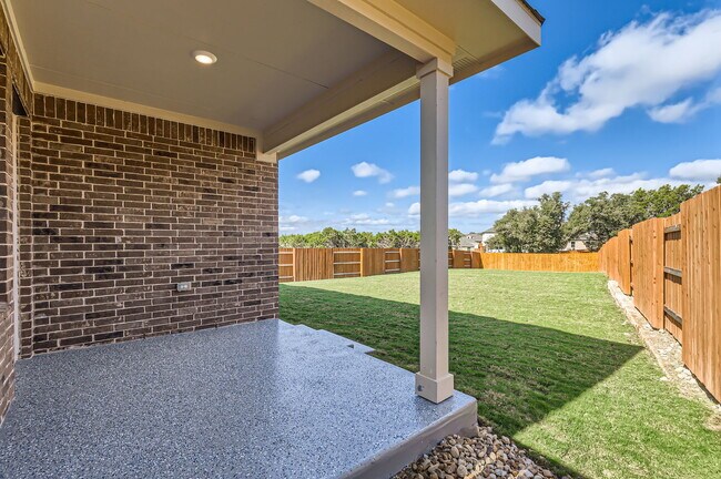 Building Photo - 2429 Hackamore Dr