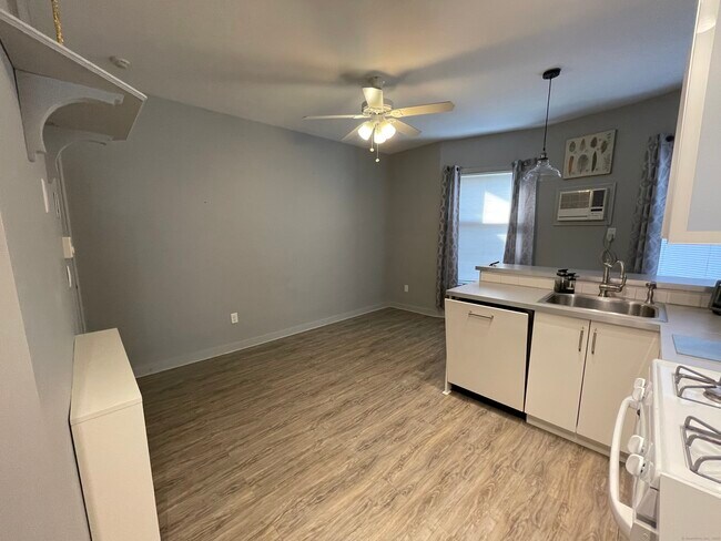 Building Photo - 134 Washington Ave