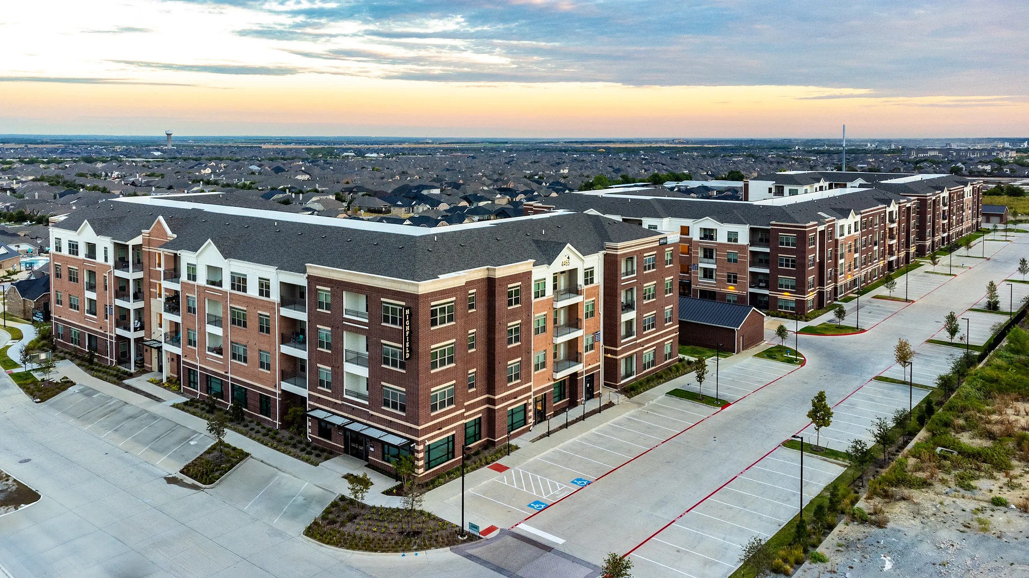 Building Photo - 4465 S Preston Rd