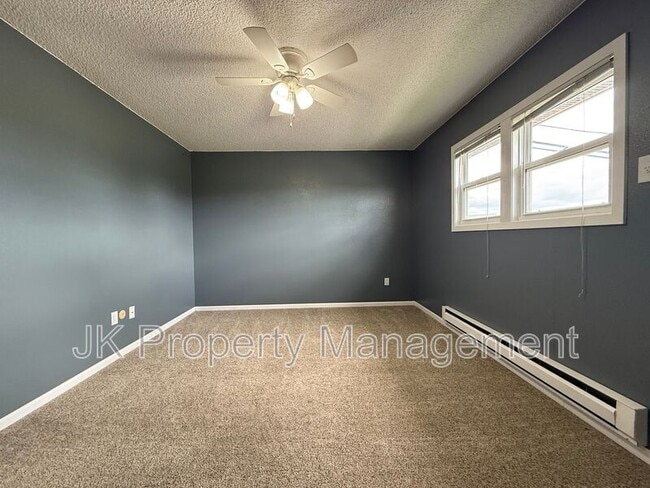 Building Photo - 4604 3rd Ave S