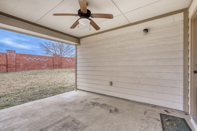 Building Photo - 1921 Autumn Run Ln