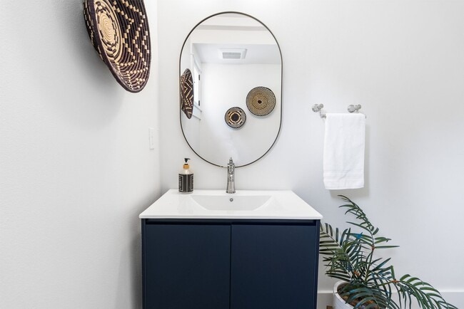 Building Photo - Freshly Remodeled Stunner Perched on the H...
