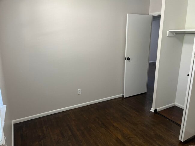 Building Photo - 68 White Oak Ln