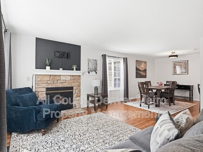 Building Photo - 8418 Everett Way