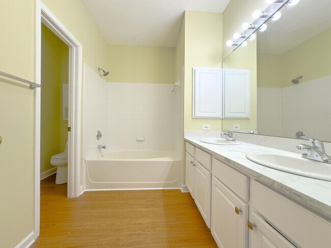 Building Photo - 3025 Oxwell Dr NW