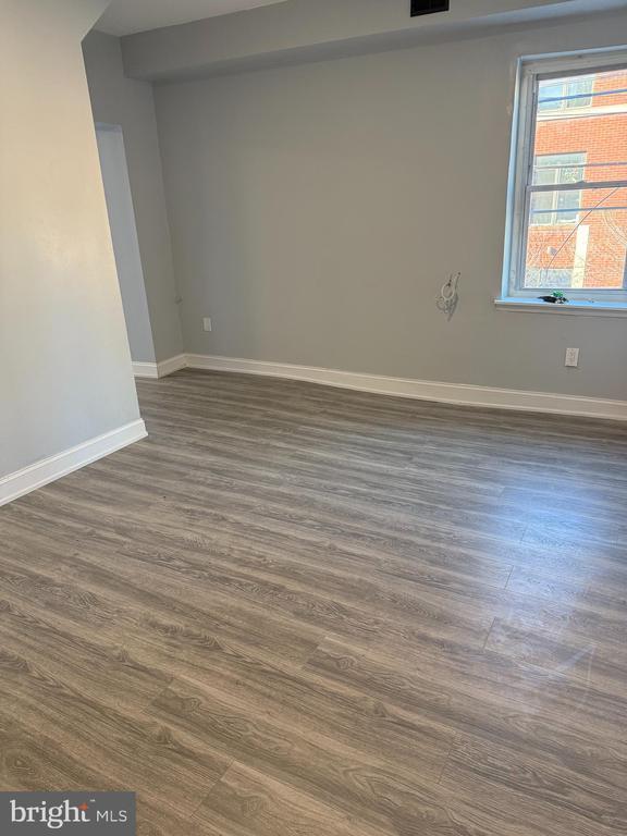 Building Photo - 1048 South St