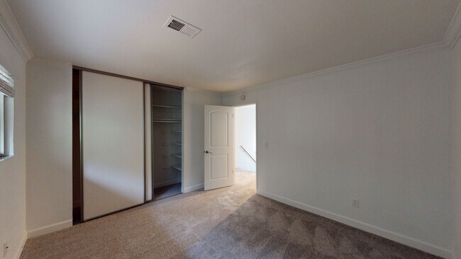 Building Photo - 18233 Happy Ln
