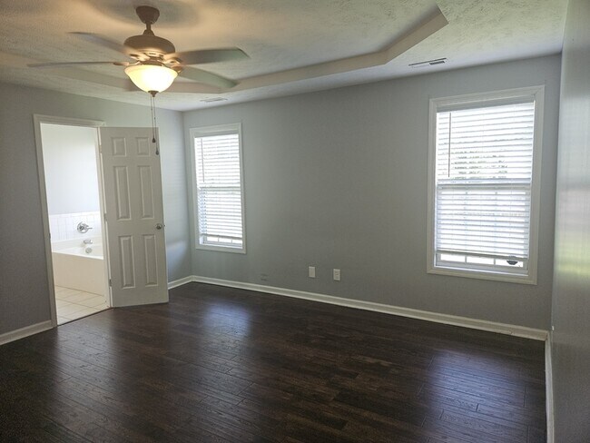 Building Photo - 230 Van Buren Dr