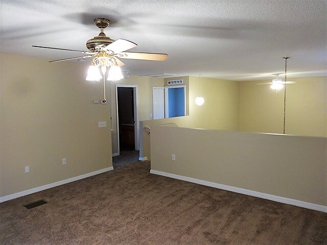 Building Photo - 6686 Gentle Oaks Dr E