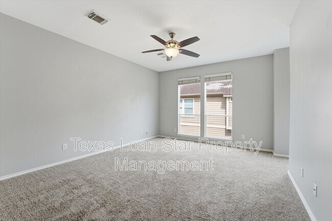 Building Photo - 1507 Sutton St