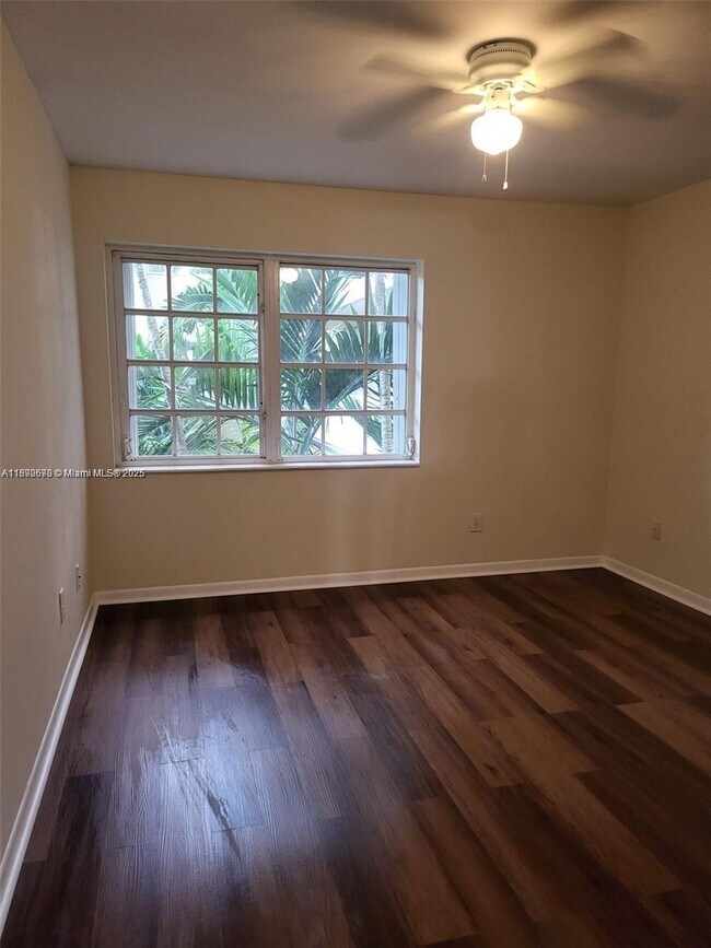 Building Photo - 21121 SW 85th Ave