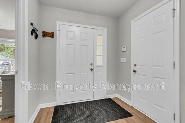 Building Photo - 9281 Ayscough Rd