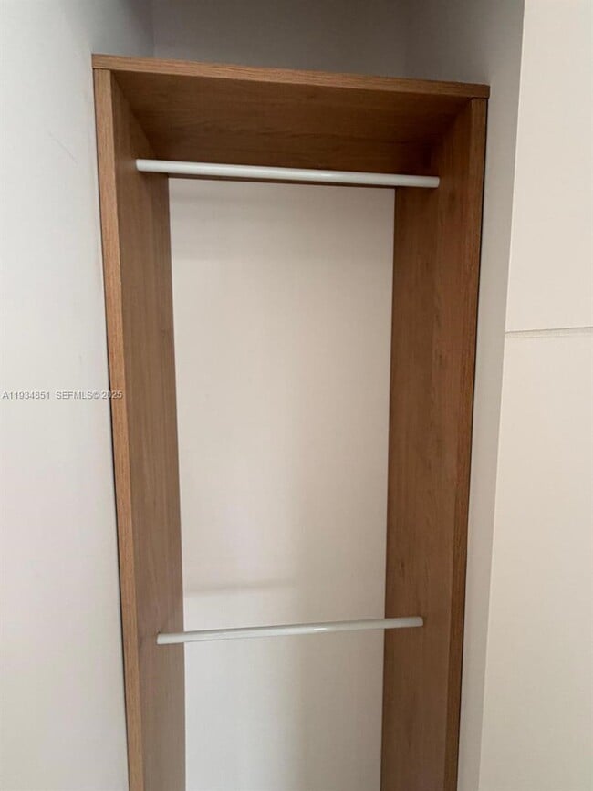 Building Photo - 2436 SW 7th St