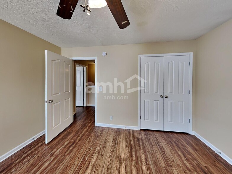 Building Photo - 2920 Bray Ct