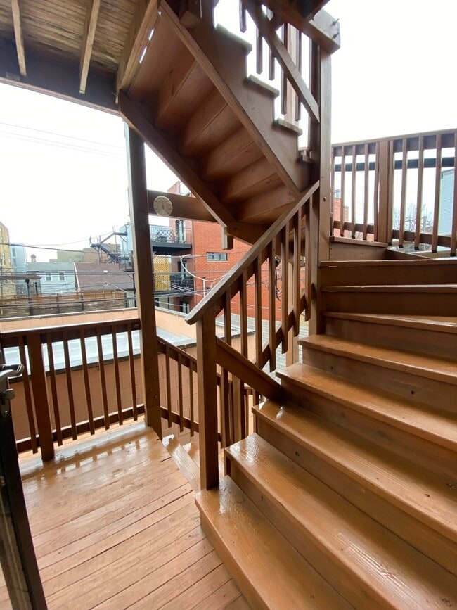 Building Photo - 1111 N Ashland Ave