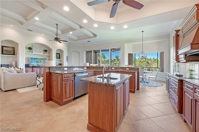Building Photo - 10698 Mirasol Dr