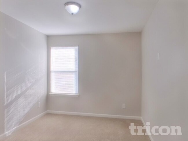 Building Photo - 1551 Peabody Court