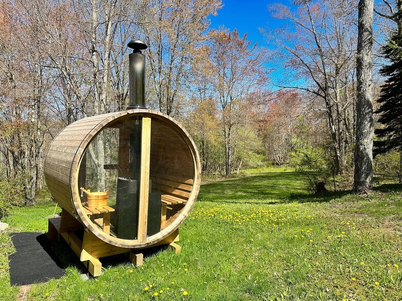 Building Photo - 941 Brush Hollow Rd