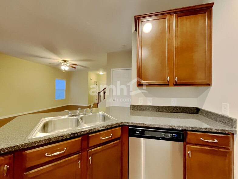 Building Photo - 308 Dunnwood Loop