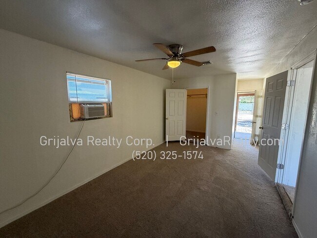 Building Photo - 6850 E Lurlene Dr