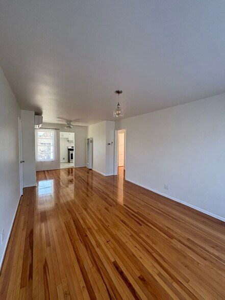 dining room - 1801 N Glenoaks Blvd