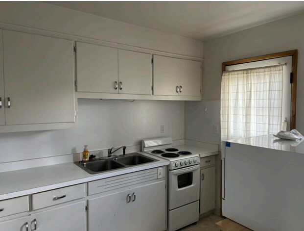 Building Photo - 2010 Harwitch Rd