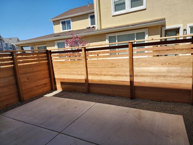 Building Photo - Brand New Townhome for Rent in Minden, NV